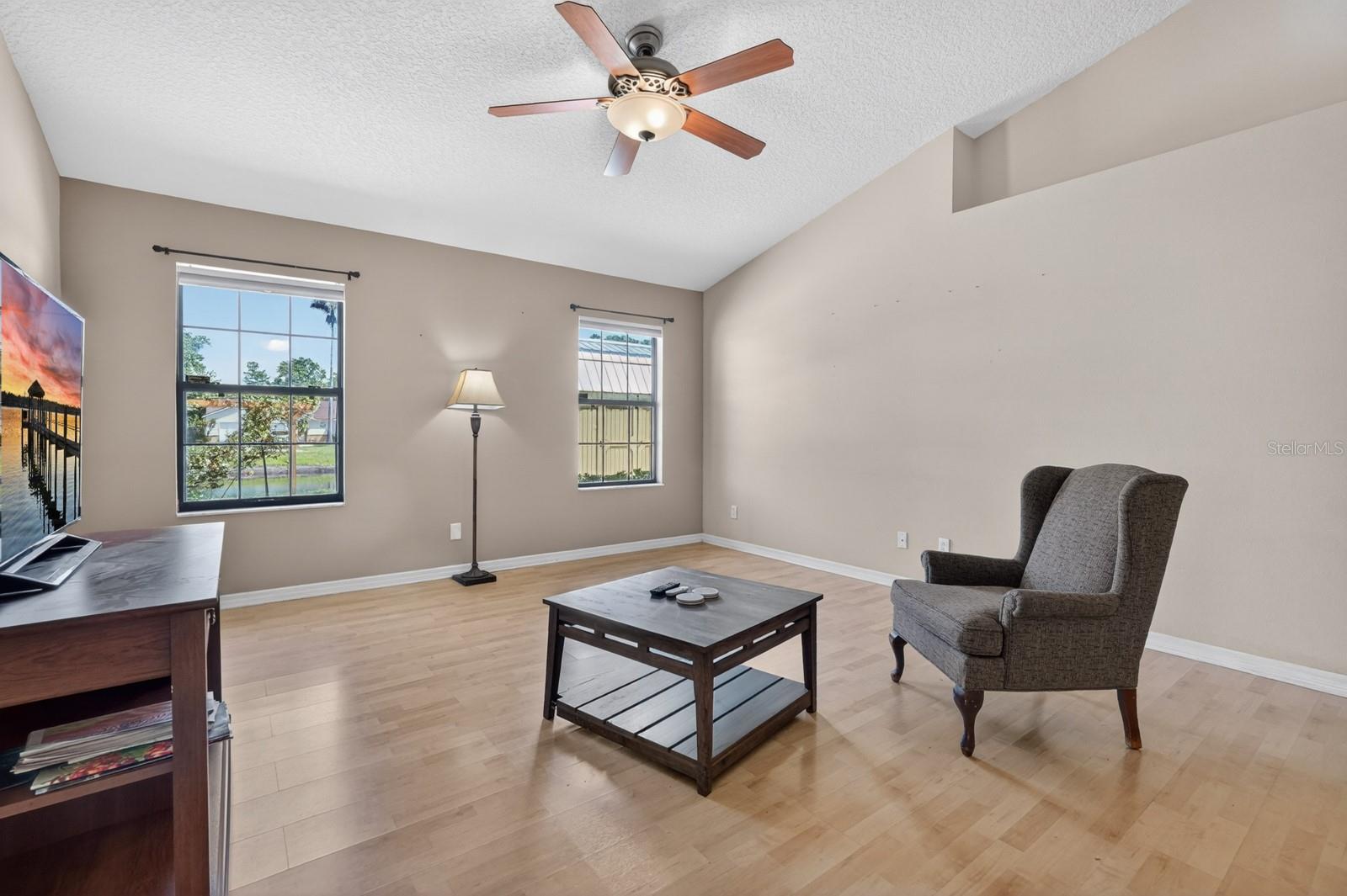 TIERRA WOODS - Residential