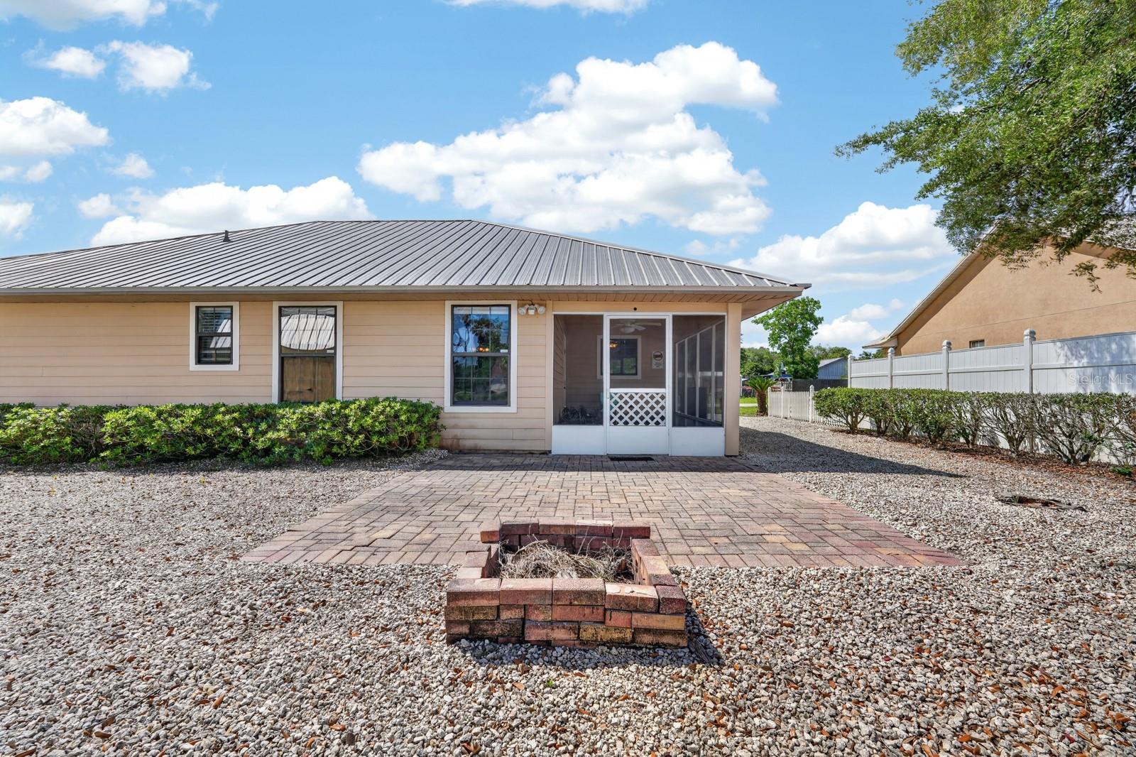 TIERRA WOODS - Residential