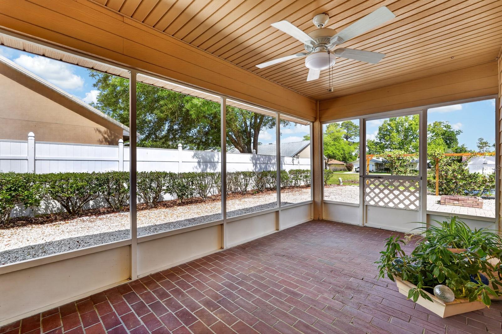 TIERRA WOODS - Residential