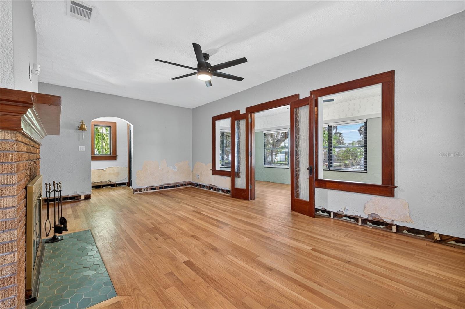 4218 HARRISBURG STREET NE