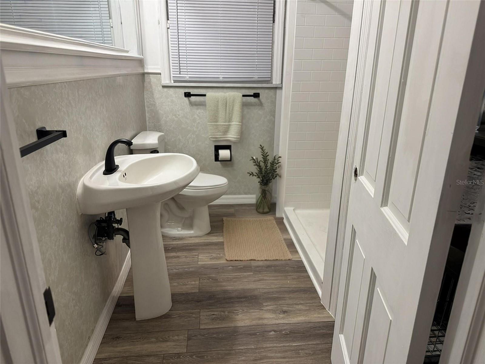 JAN-PHYL VILLAGE - Residential