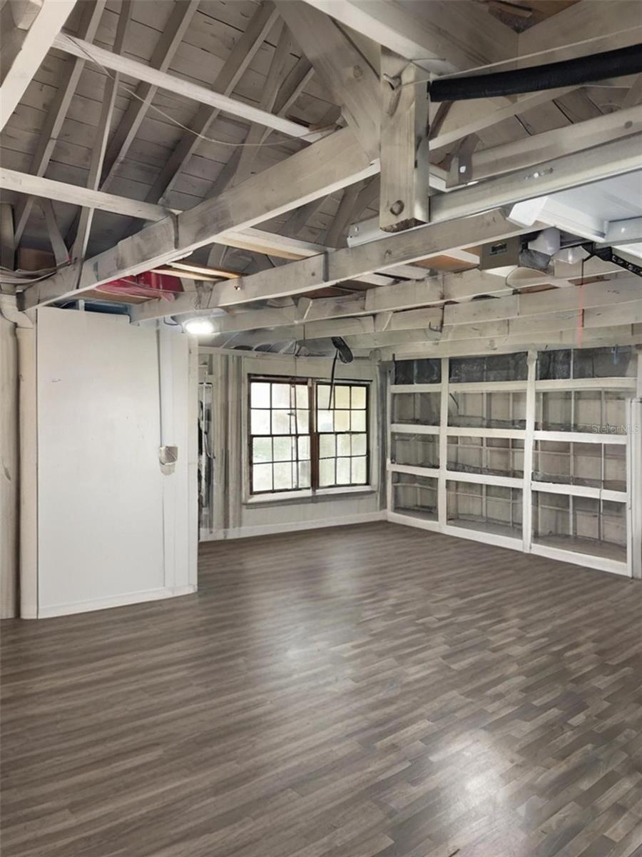 JAN-PHYL VILLAGE - Residential