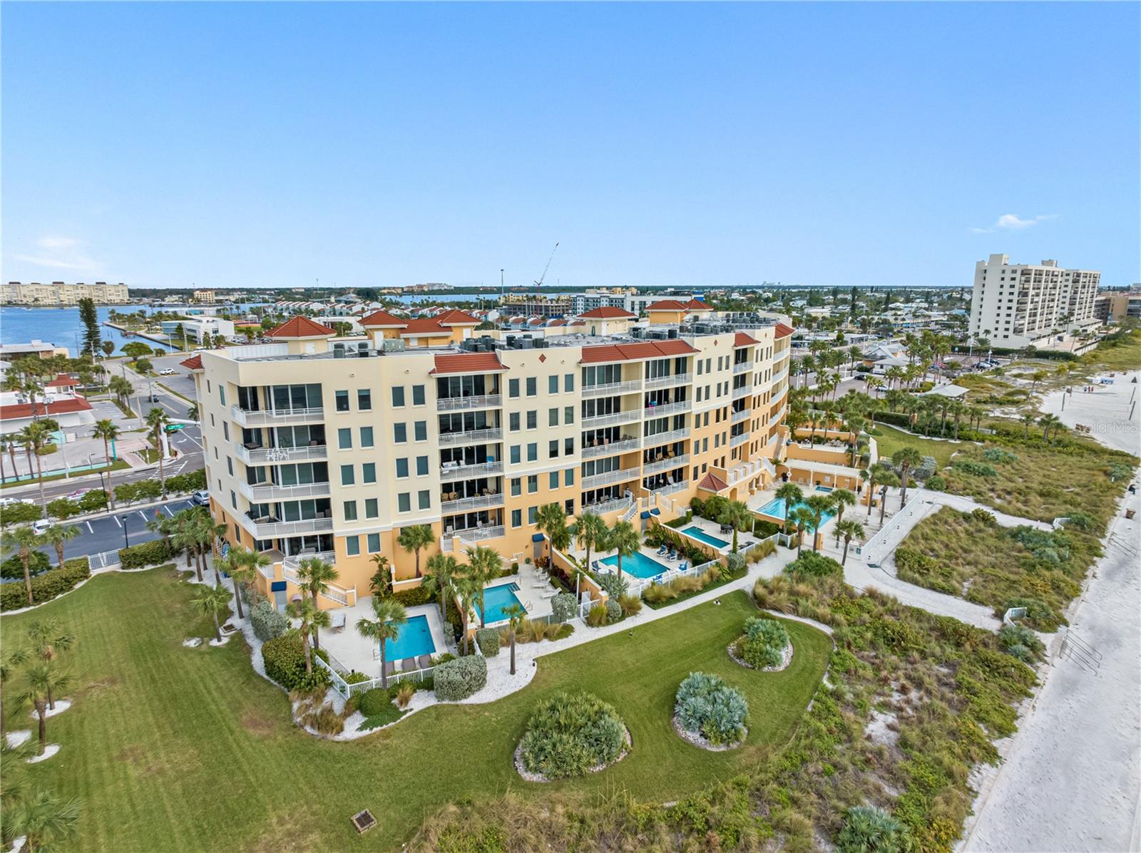 SERENO CONDO - Residential
