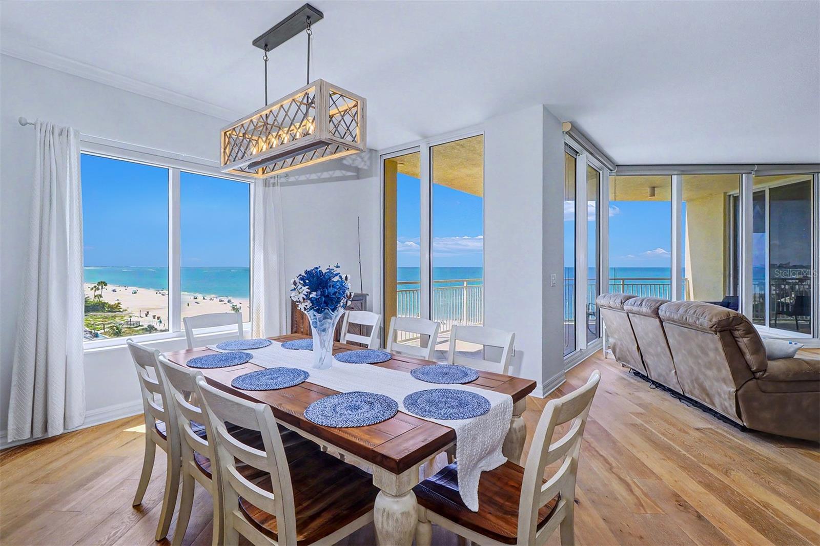 SERENO CONDO - Residential