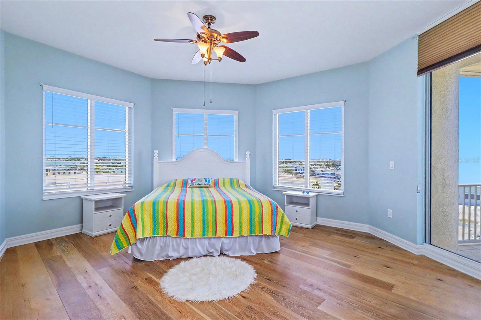 SERENO CONDO - Residential
