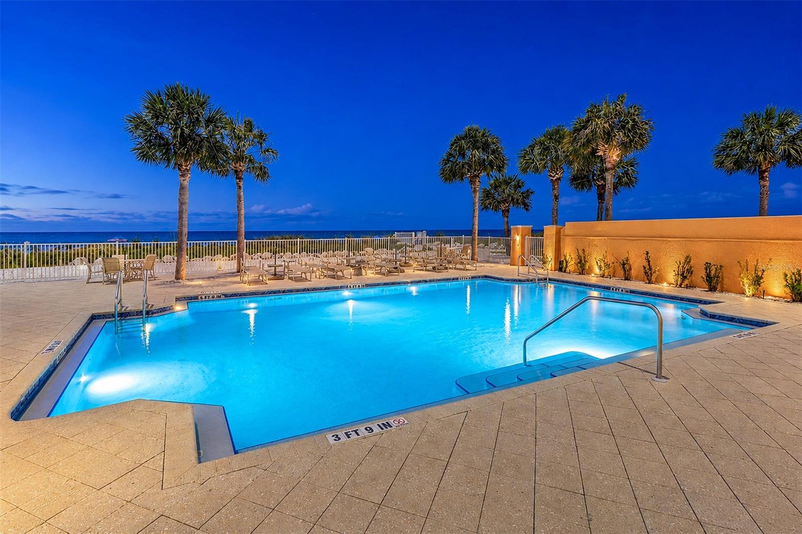 SERENO CONDO - Residential