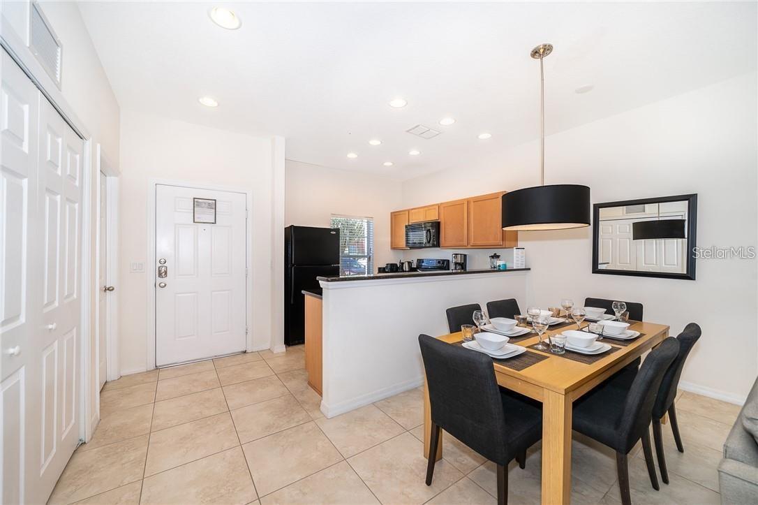 ENCANTADA PH 2 - Residential