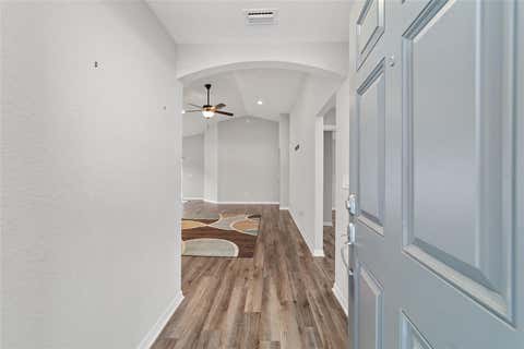 Tiny photo for 8941 SE 51st Ave, Ocala, FL 34480 (MLS # OM724665)