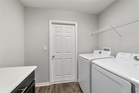 Tiny photo for 8941 SE 51st Ave, Ocala, FL 34480 (MLS # OM724665)