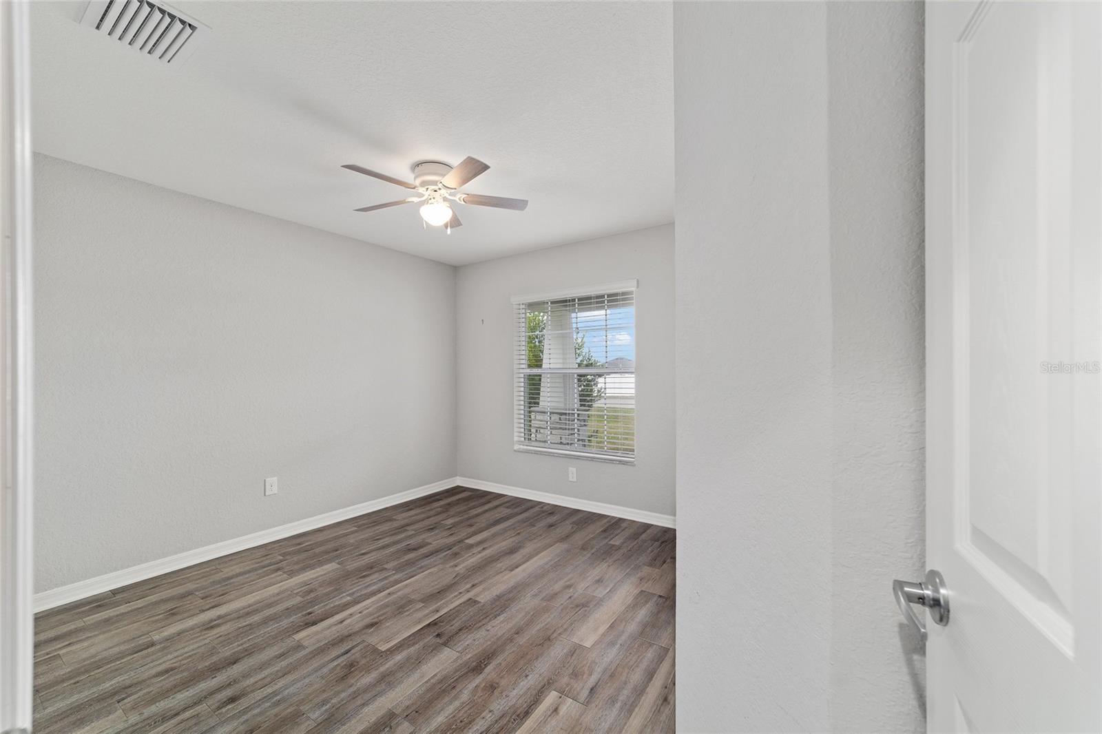 SUMMERCREST - Residential