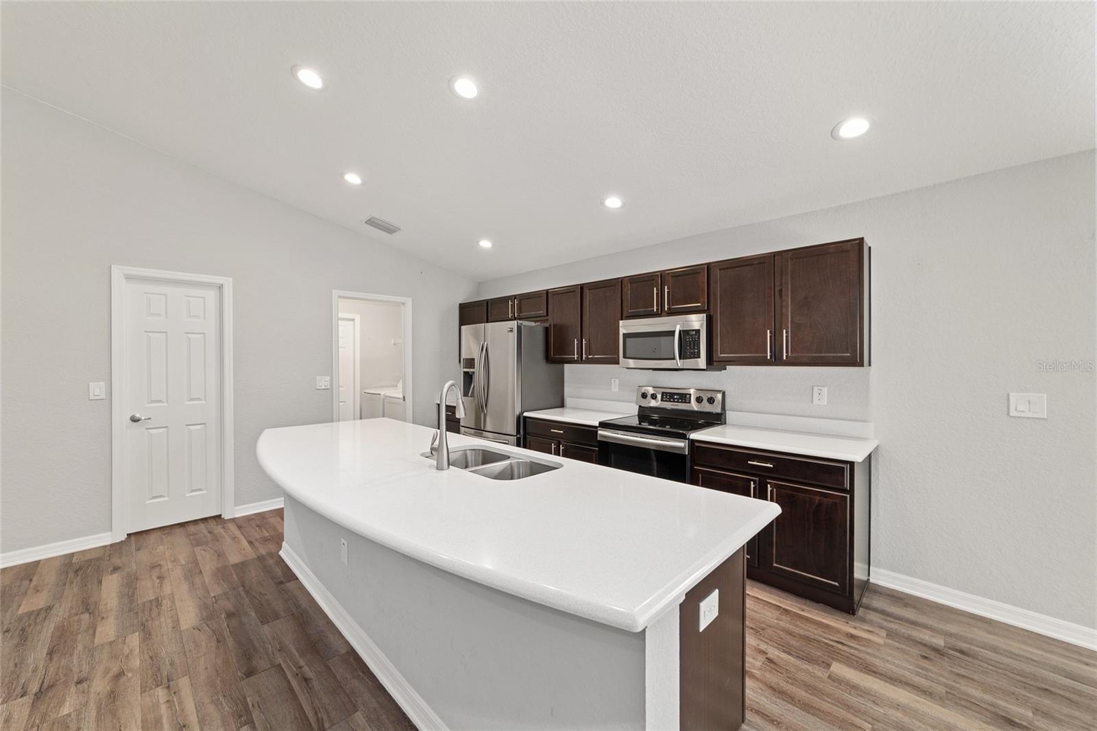SUMMERCREST - Residential