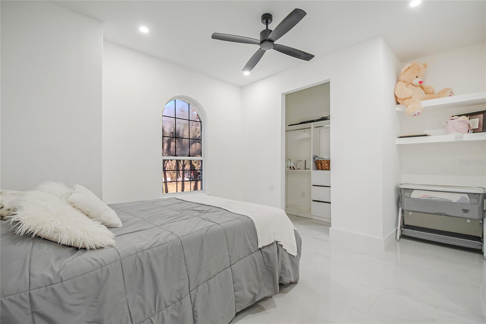 CHISHOLM TRAILS - Residential