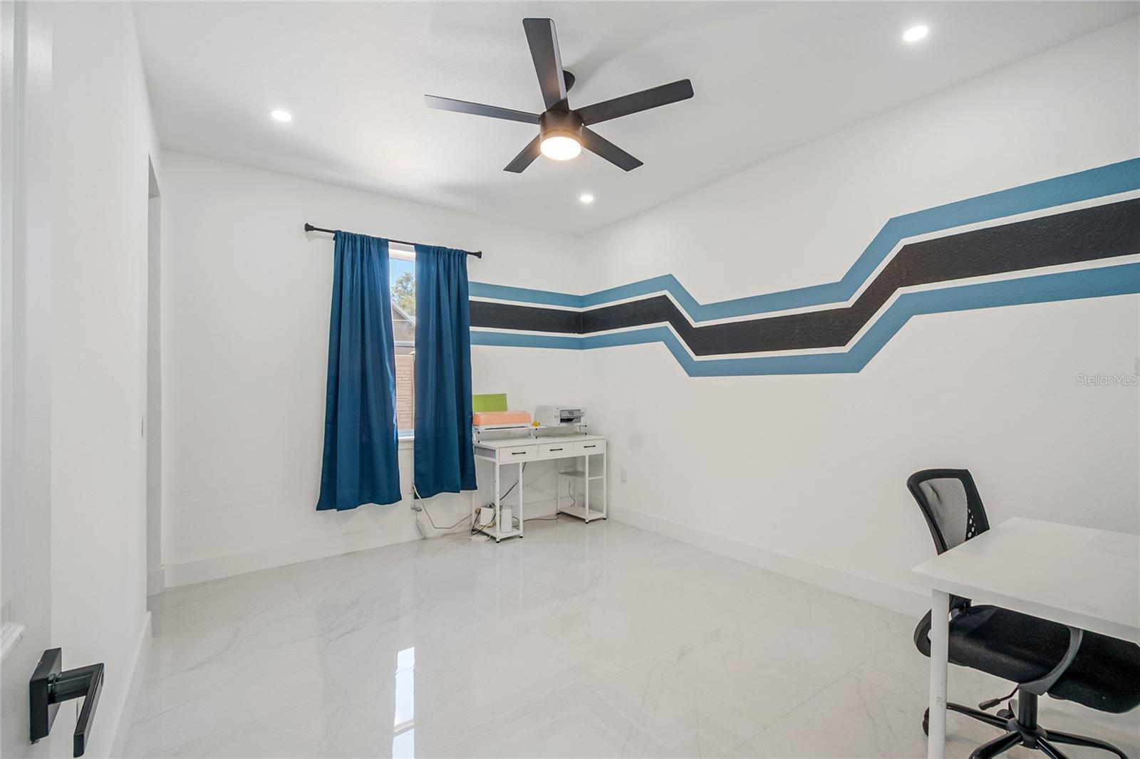 CHISHOLM TRAILS - Residential