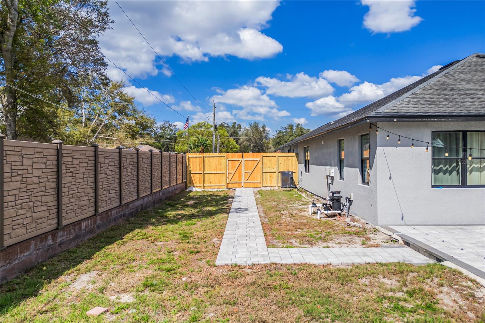 CHISHOLM TRAILS - Residential