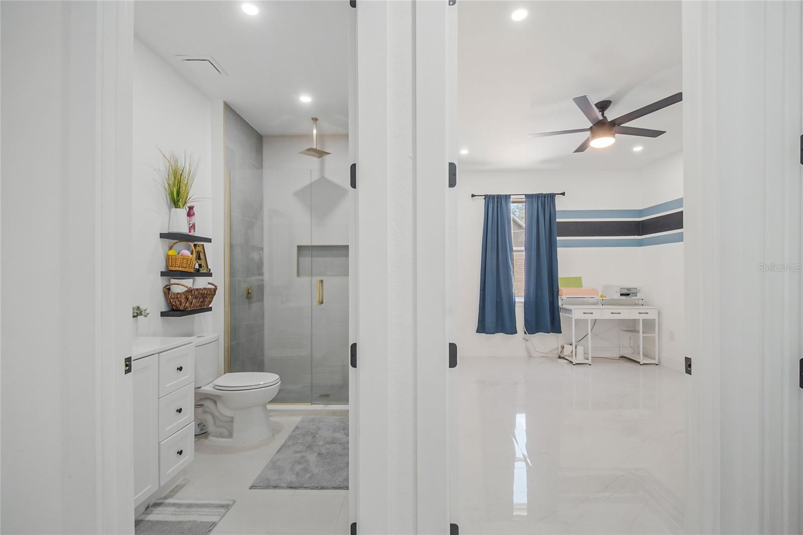 CHISHOLM TRAILS - Residential