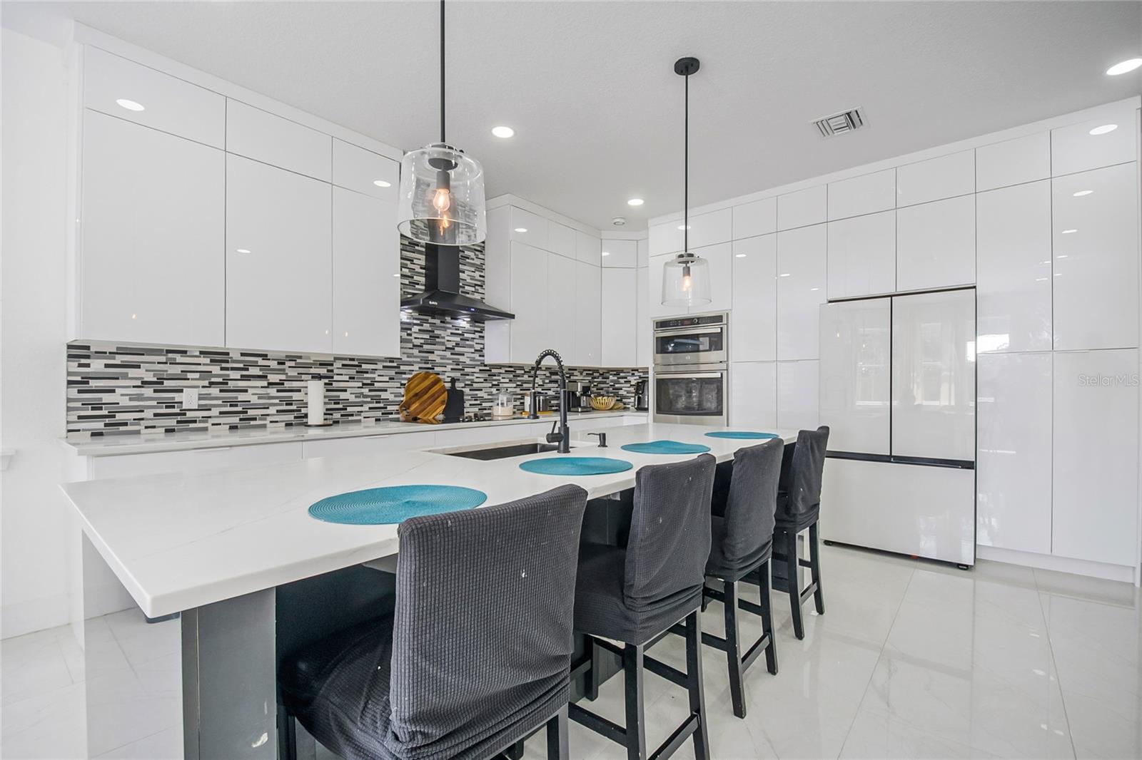 CHISHOLM TRAILS - Residential