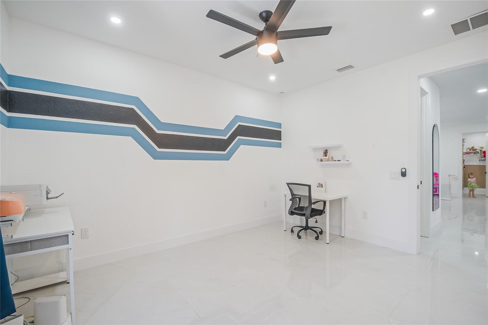 CHISHOLM TRAILS - Residential