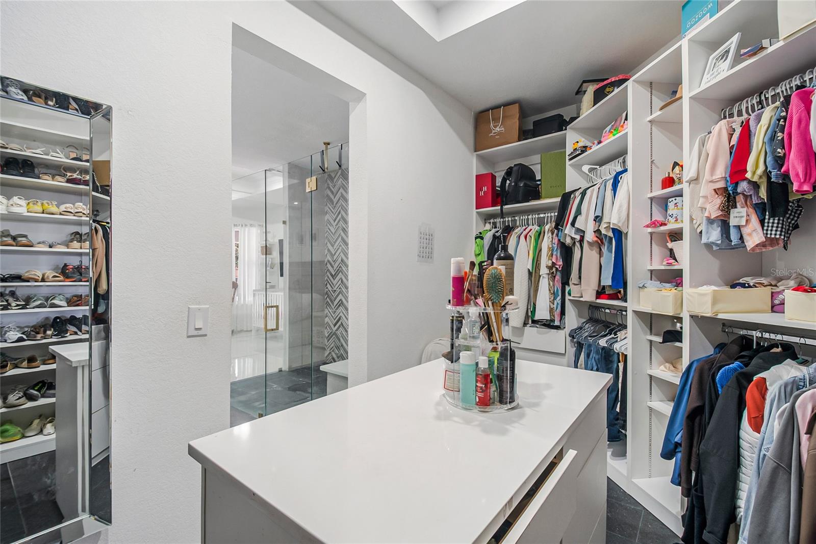 CHISHOLM TRAILS - Residential