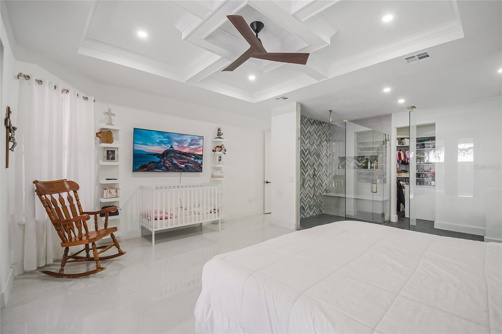 CHISHOLM TRAILS - Residential