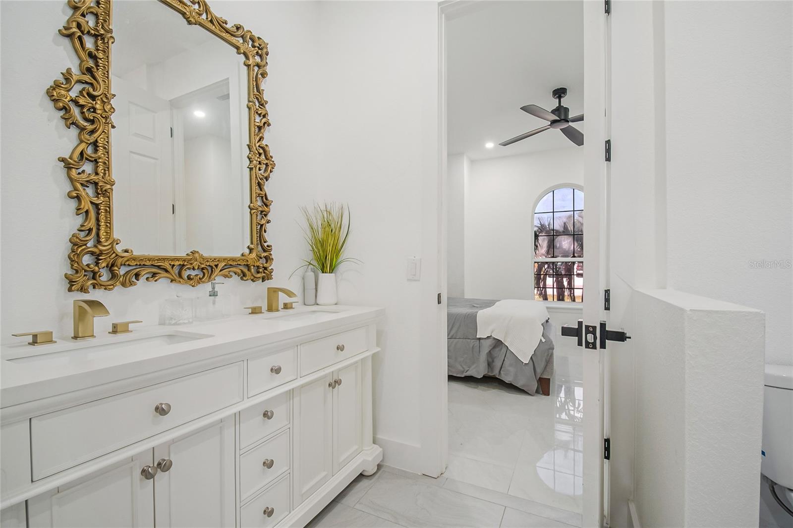 CHISHOLM TRAILS - Residential