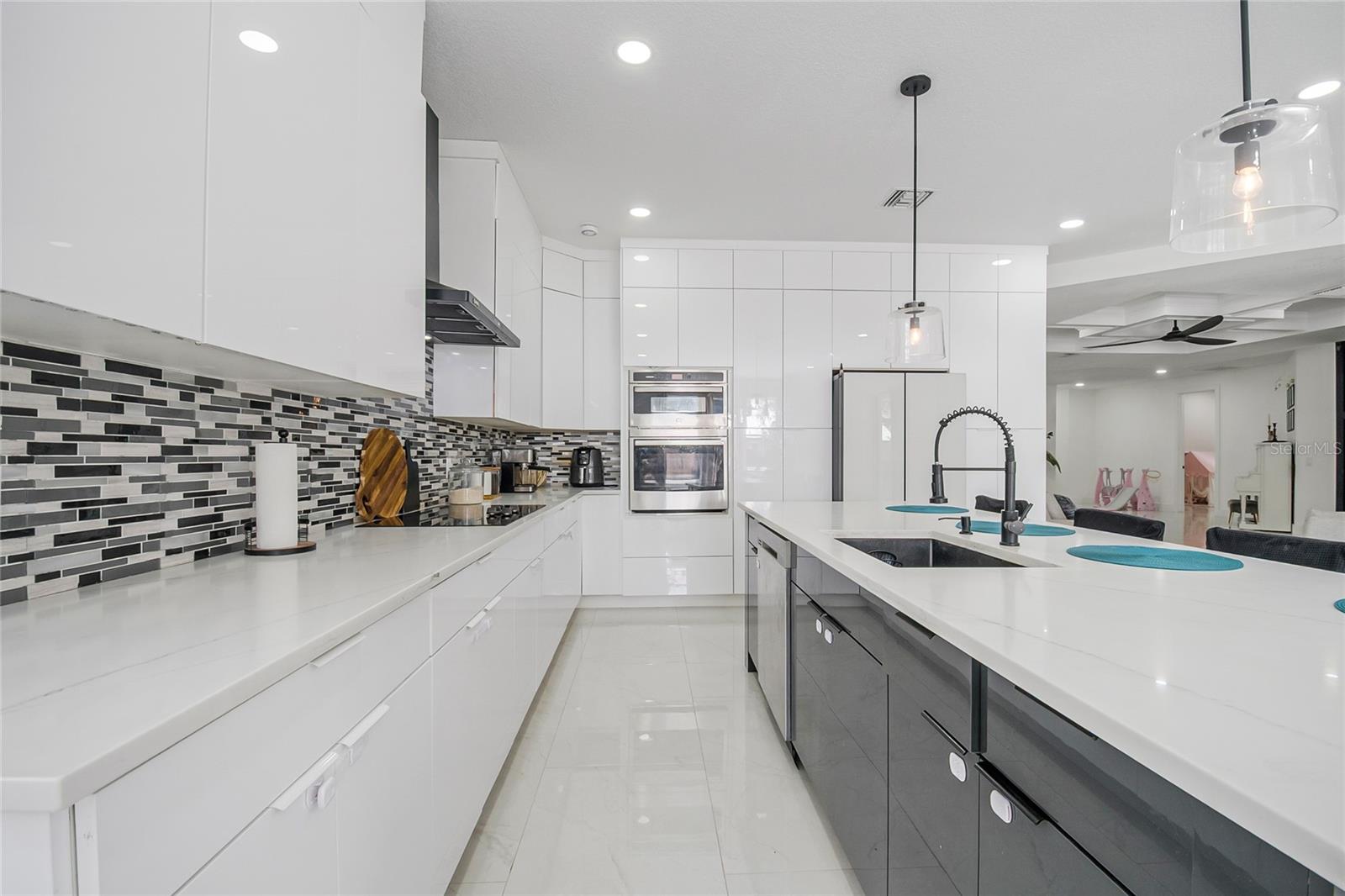 CHISHOLM TRAILS - Residential