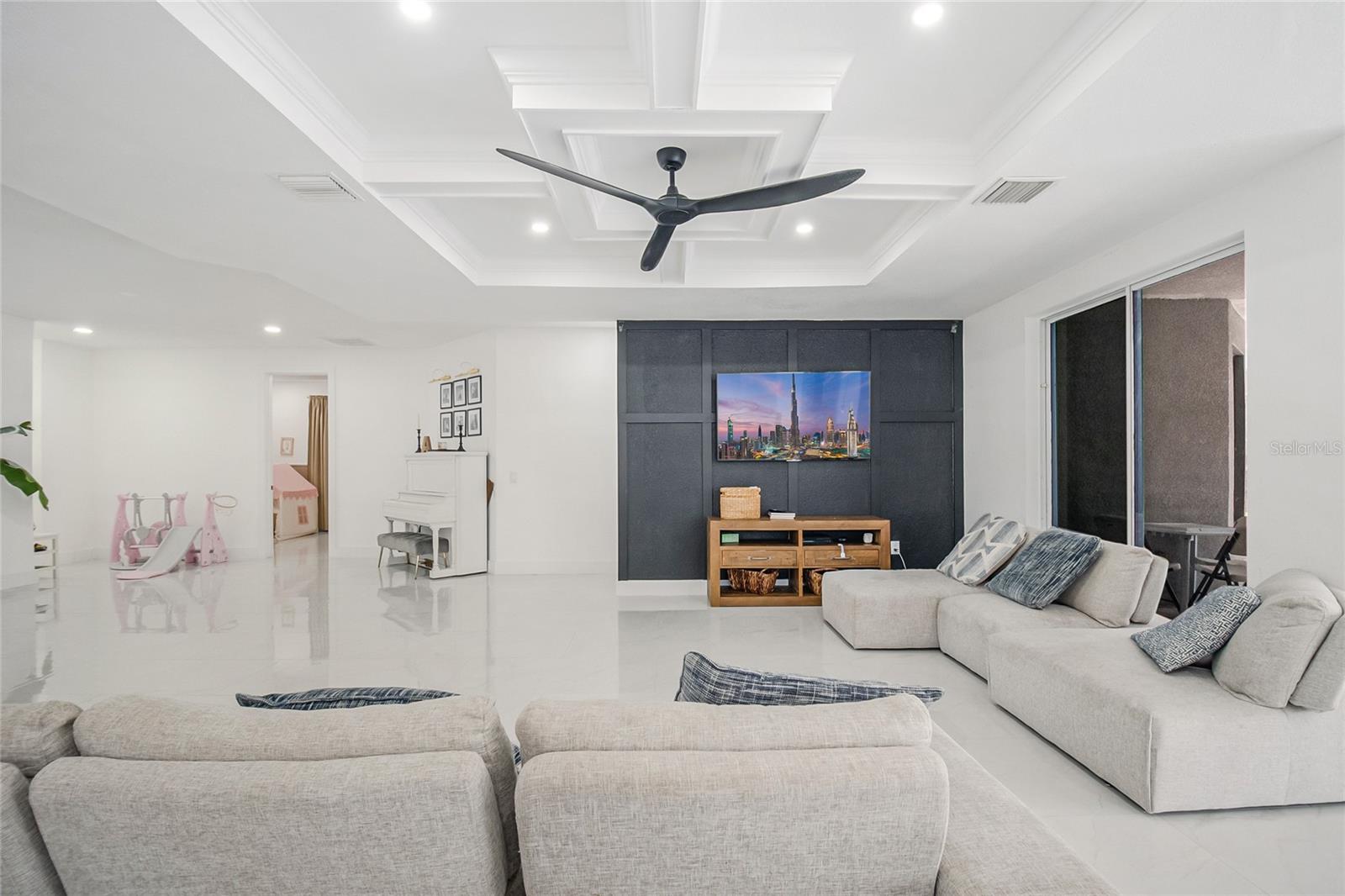 CHISHOLM TRAILS - Residential