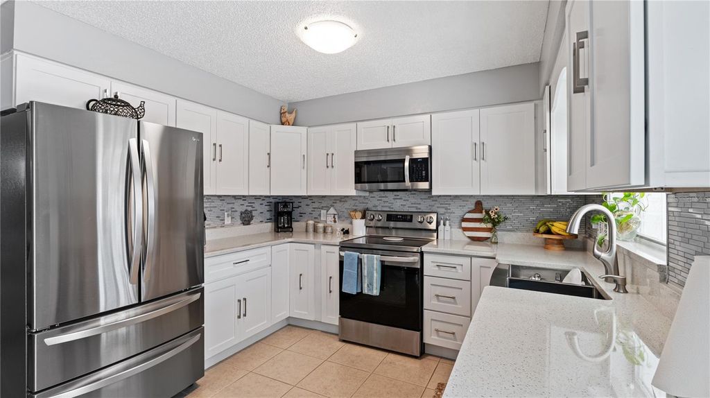 Photo of 15106 SW 38th Circle, Ocala, FL 34473 (MLS # O6372725)