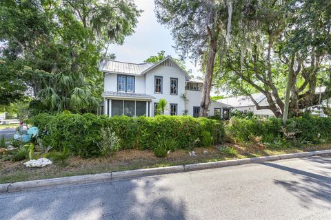 562 NE 2ND AVENUE GAINESVILLE FL 32601