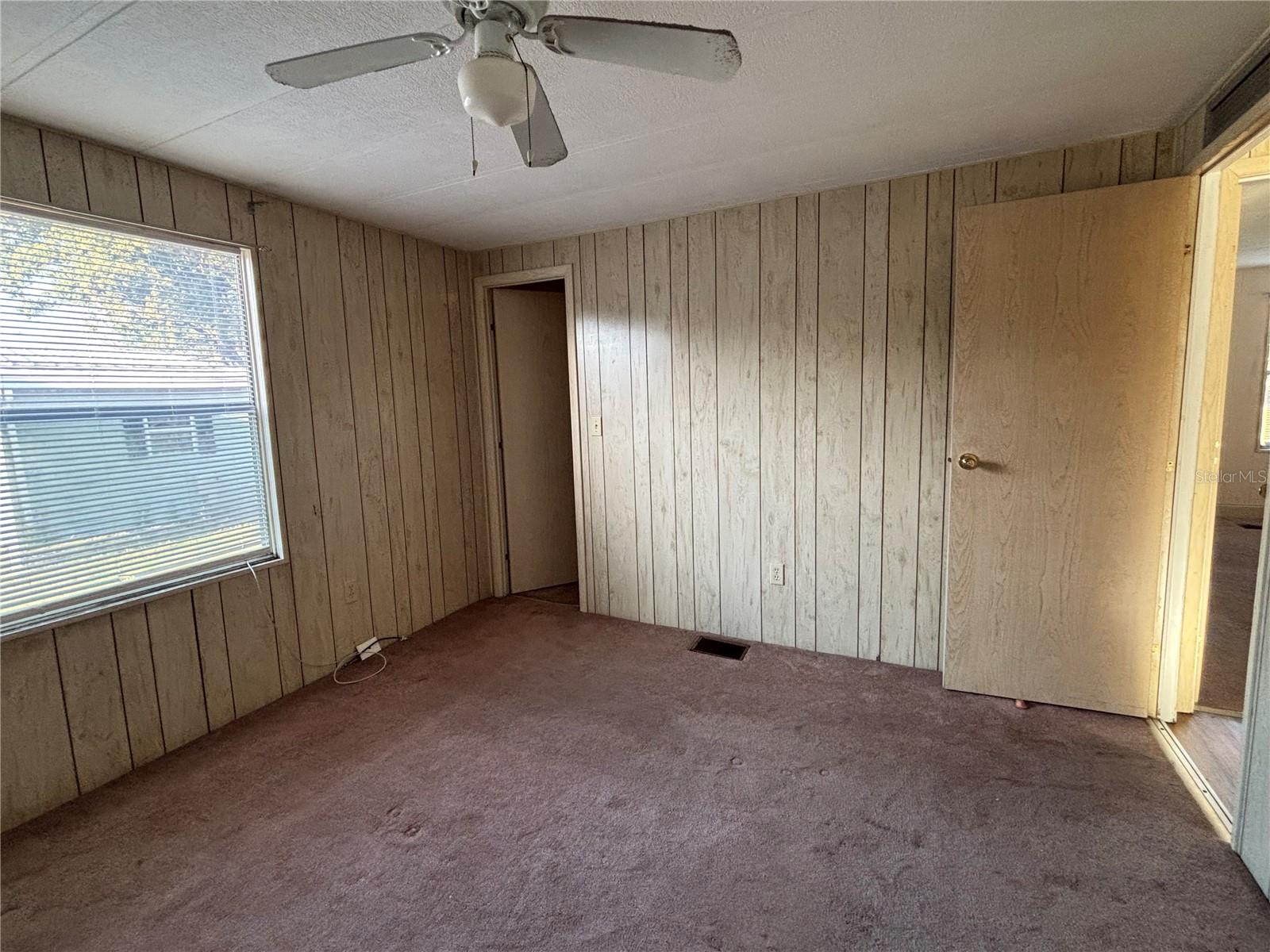 ZELLWOOD STATION - Residential