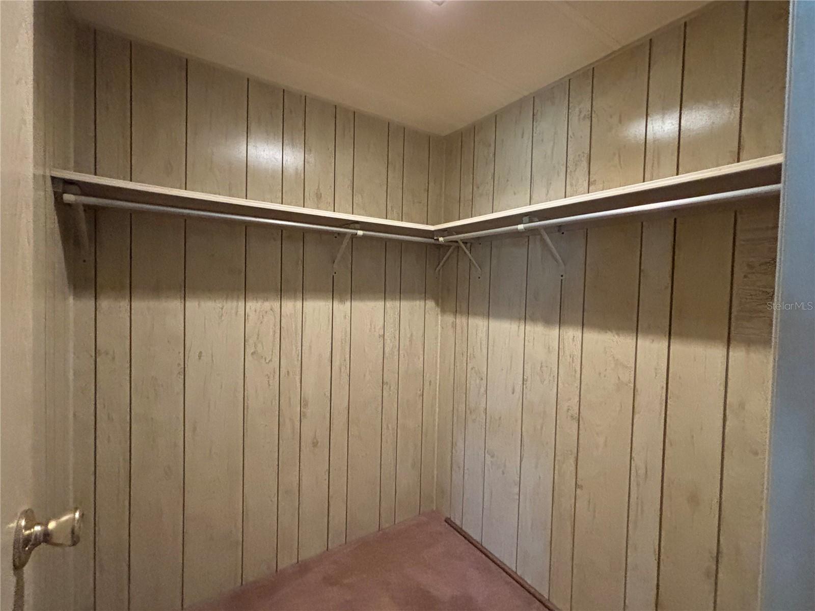 ZELLWOOD STATION - Residential