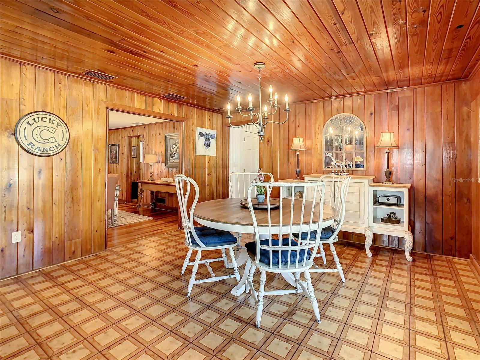 PINELLAS FARMS - Residential