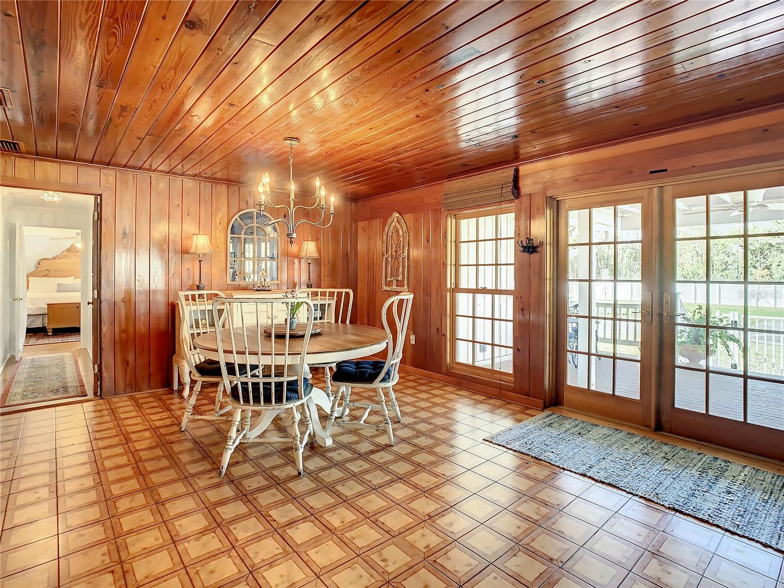 PINELLAS FARMS - Residential