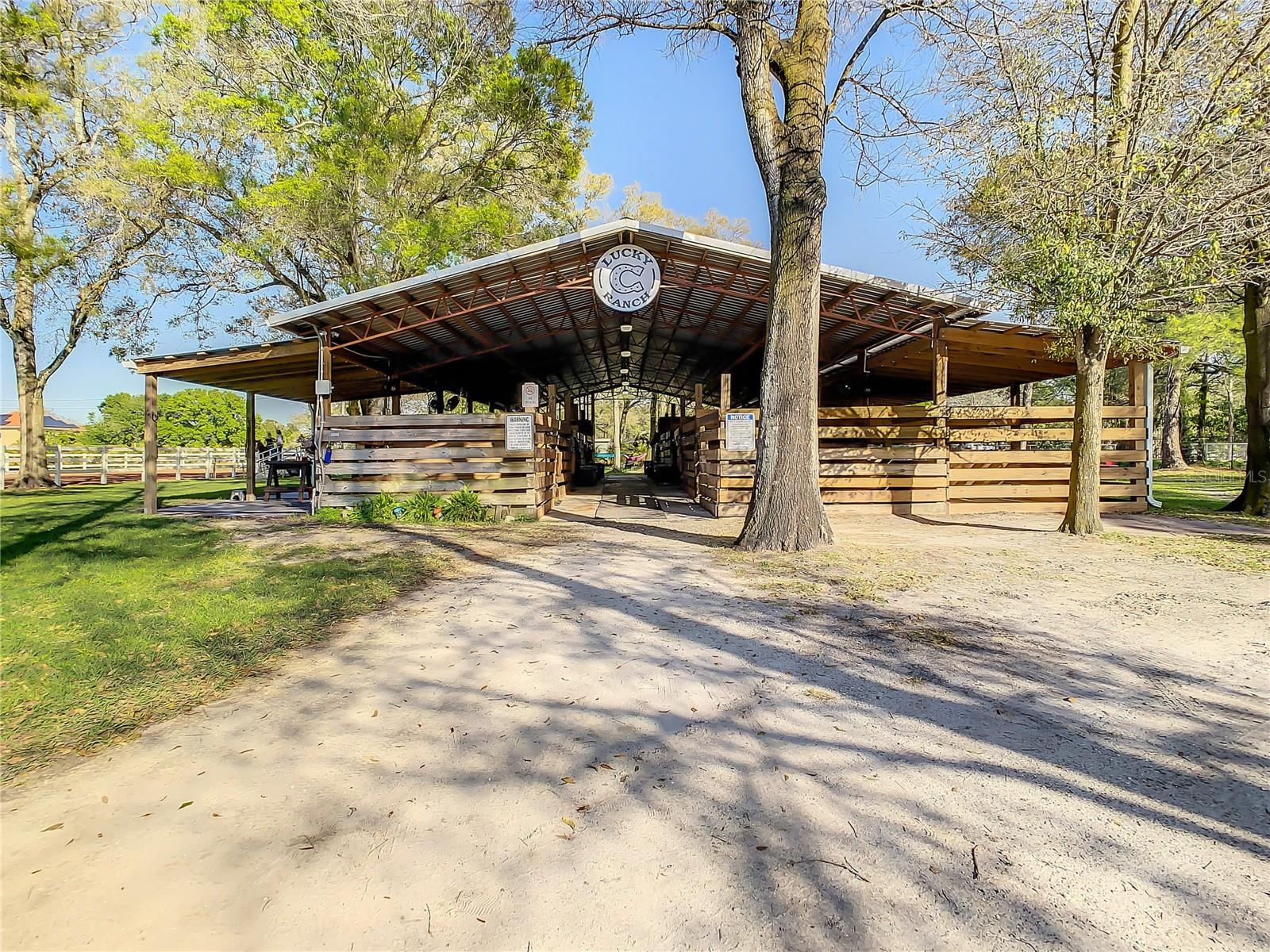 PINELLAS FARMS - Residential