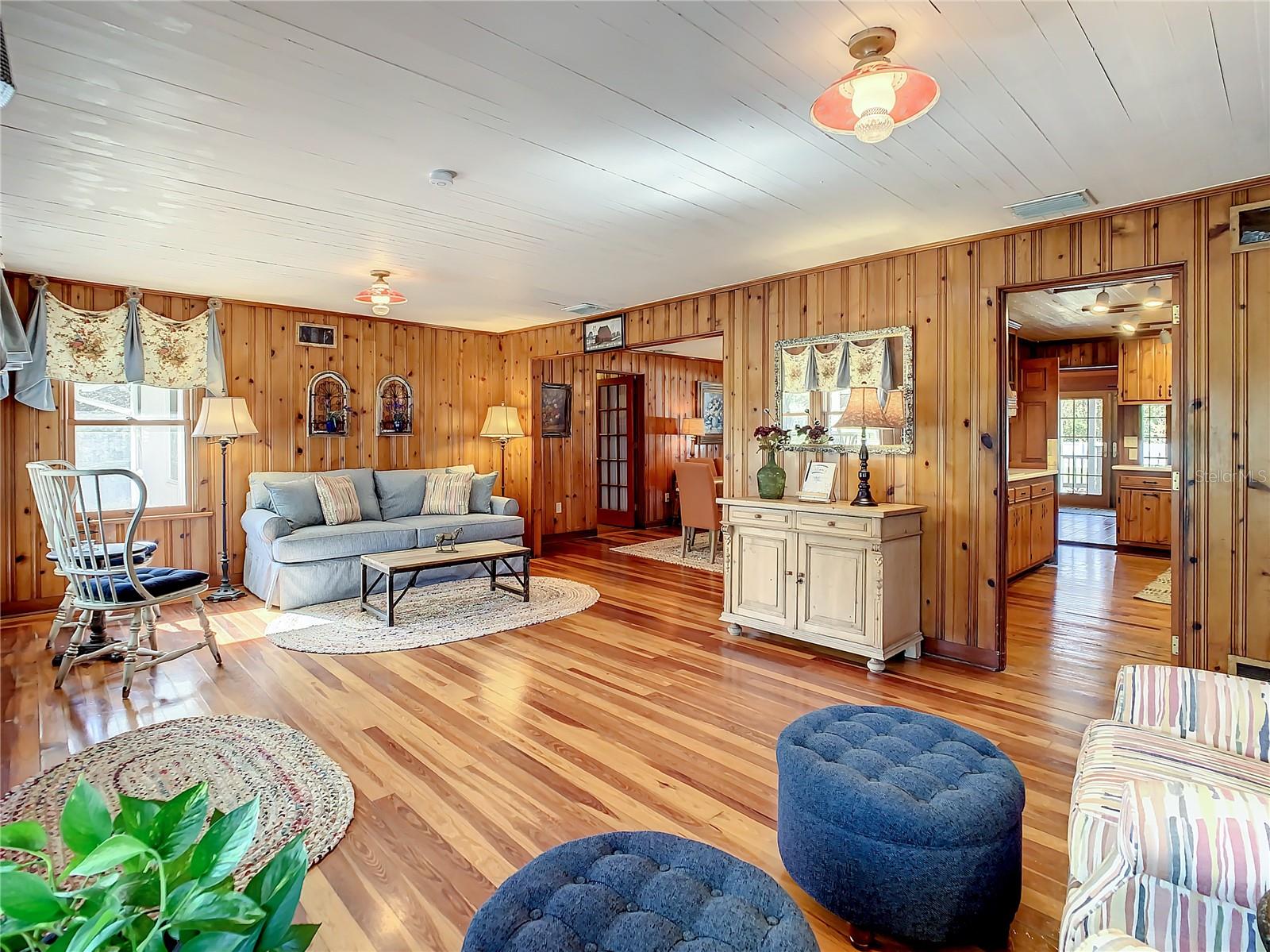 PINELLAS FARMS - Residential