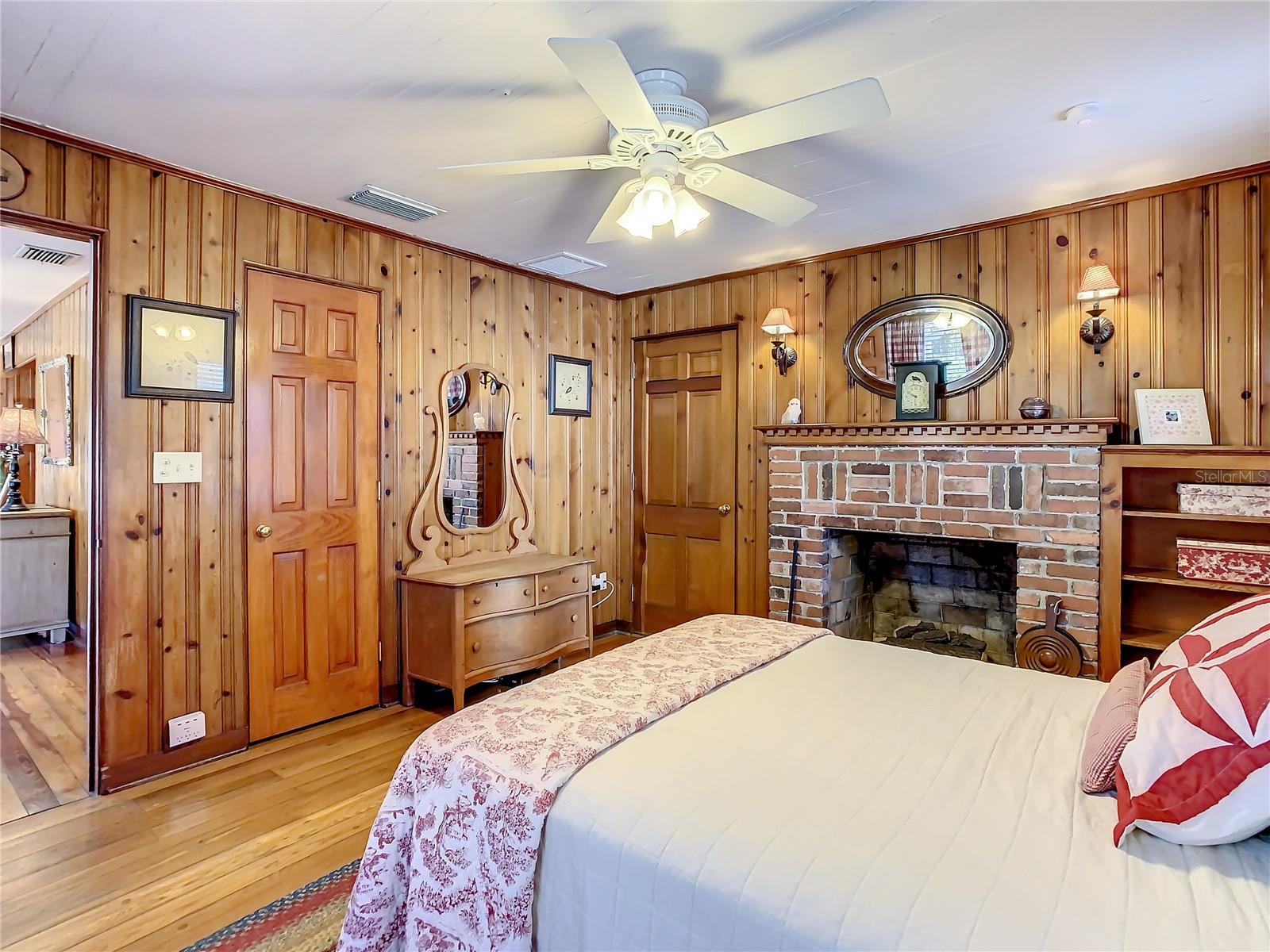 PINELLAS FARMS - Residential