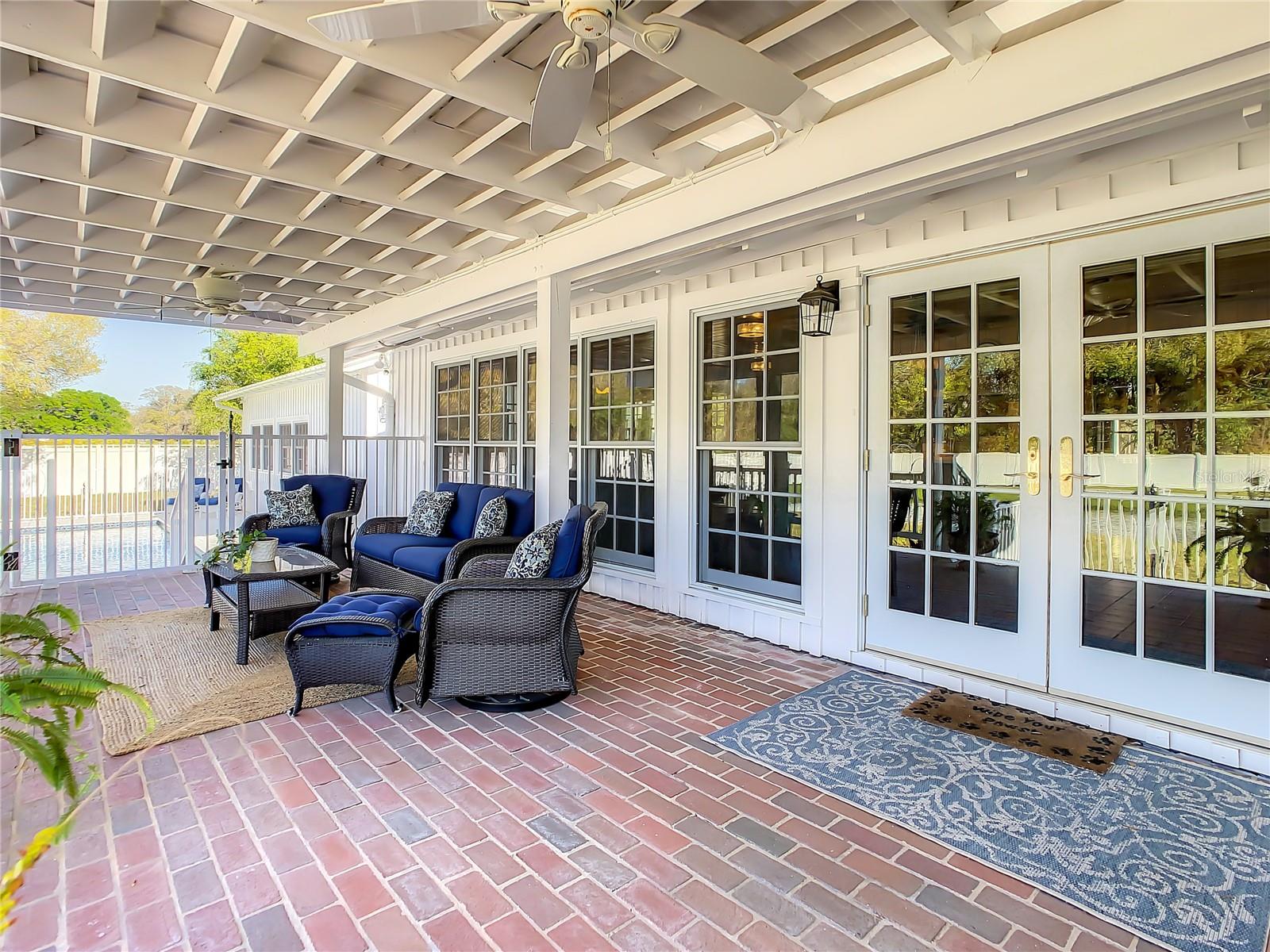 PINELLAS FARMS - Residential