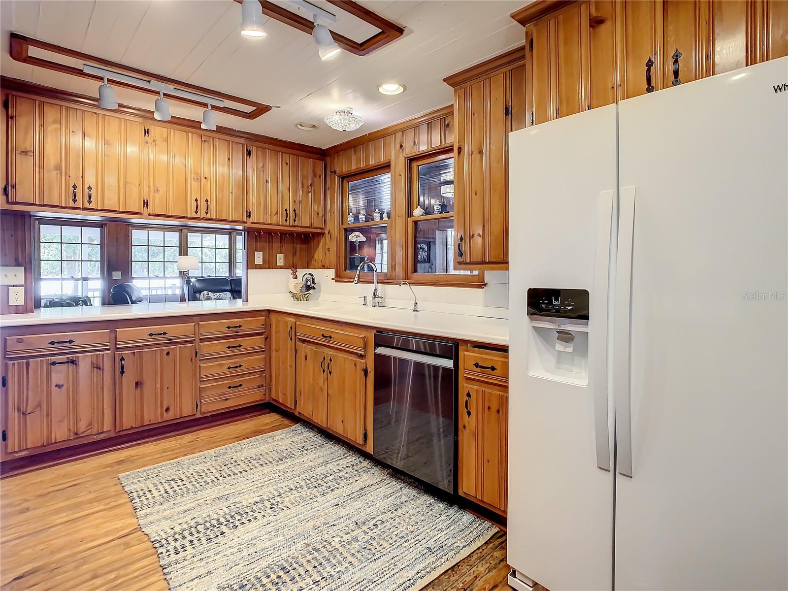 PINELLAS FARMS - Residential