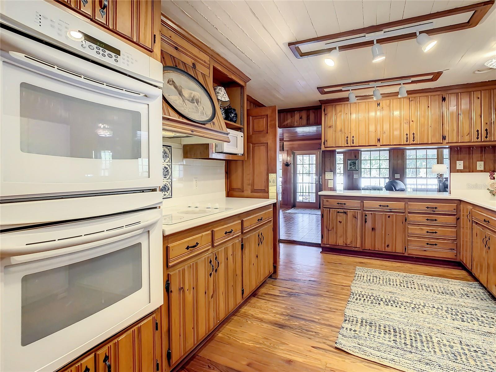 PINELLAS FARMS - Residential