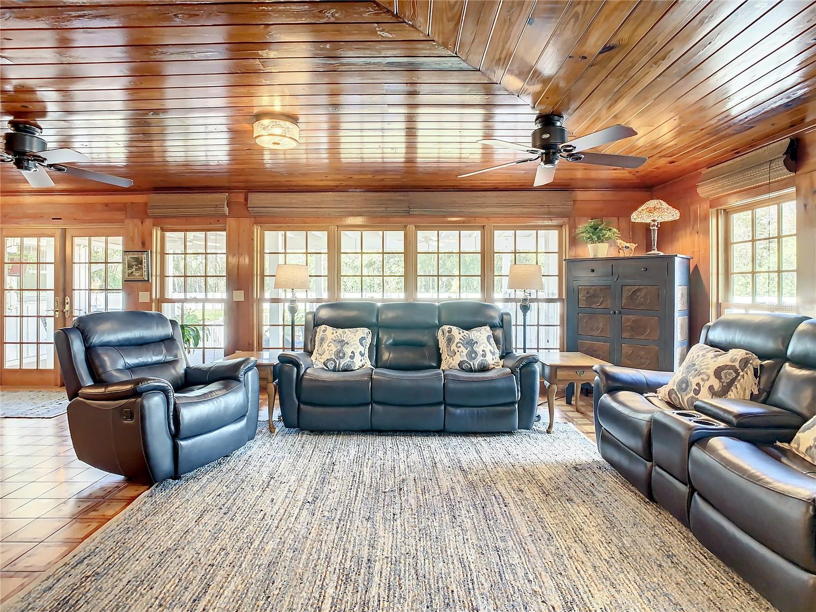 PINELLAS FARMS - Residential