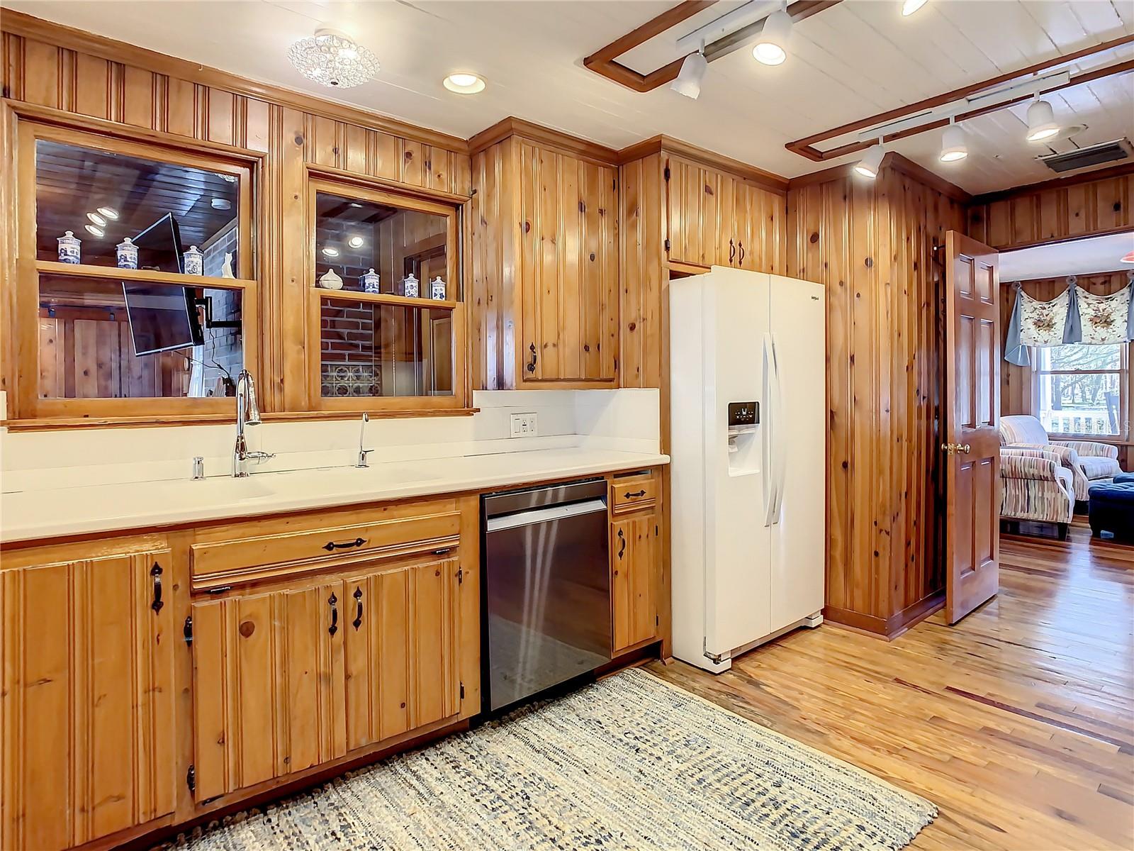 PINELLAS FARMS - Residential