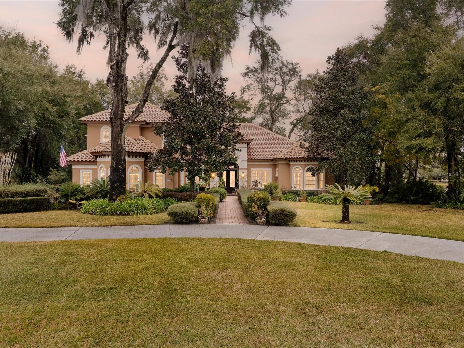 7718 FLEMINGWOOD COURT