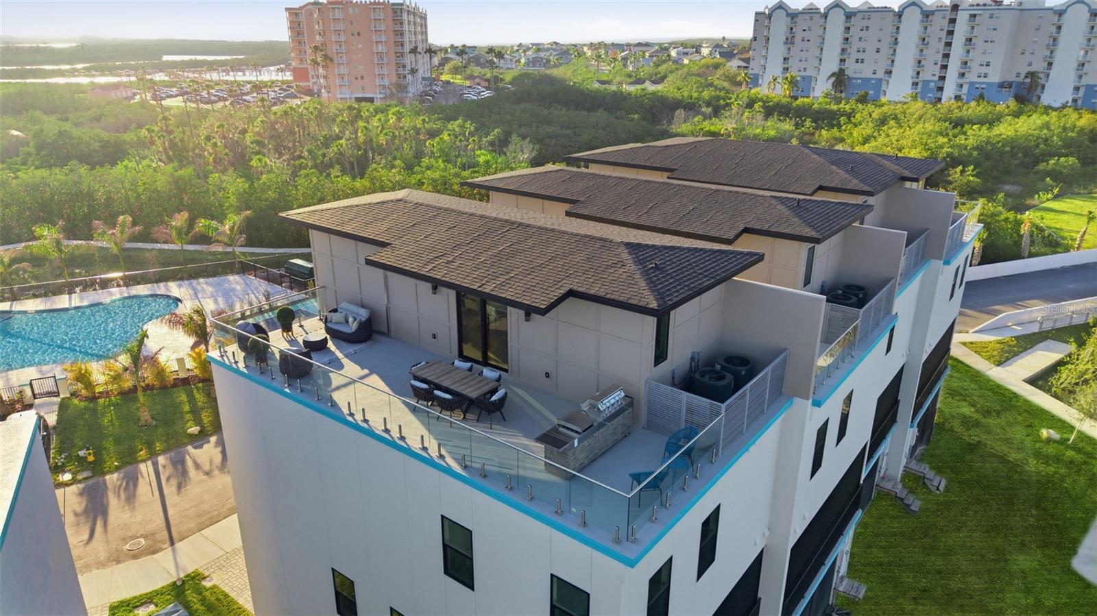 AQUA RESERVE TOWNHOMES - Residential