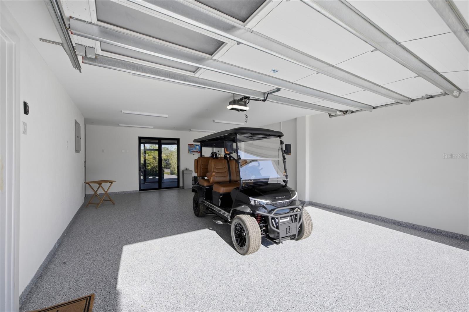 AQUA RESERVE TOWNHOMES - Residential