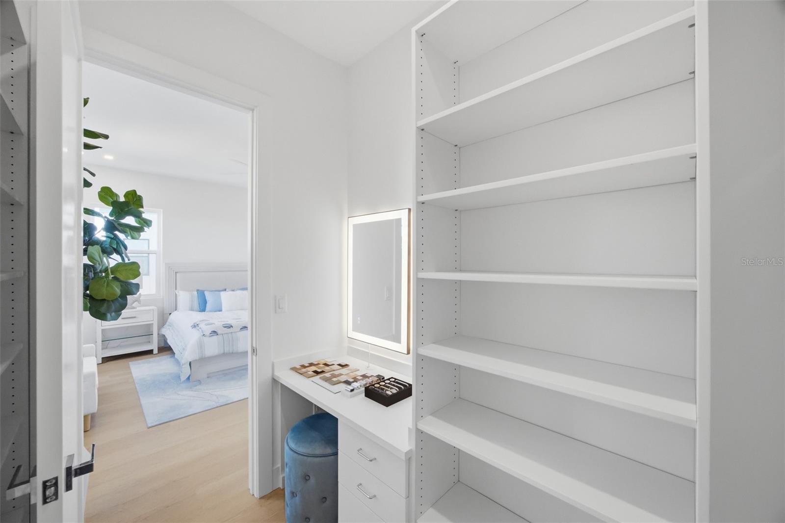 AQUA RESERVE TOWNHOMES - Residential