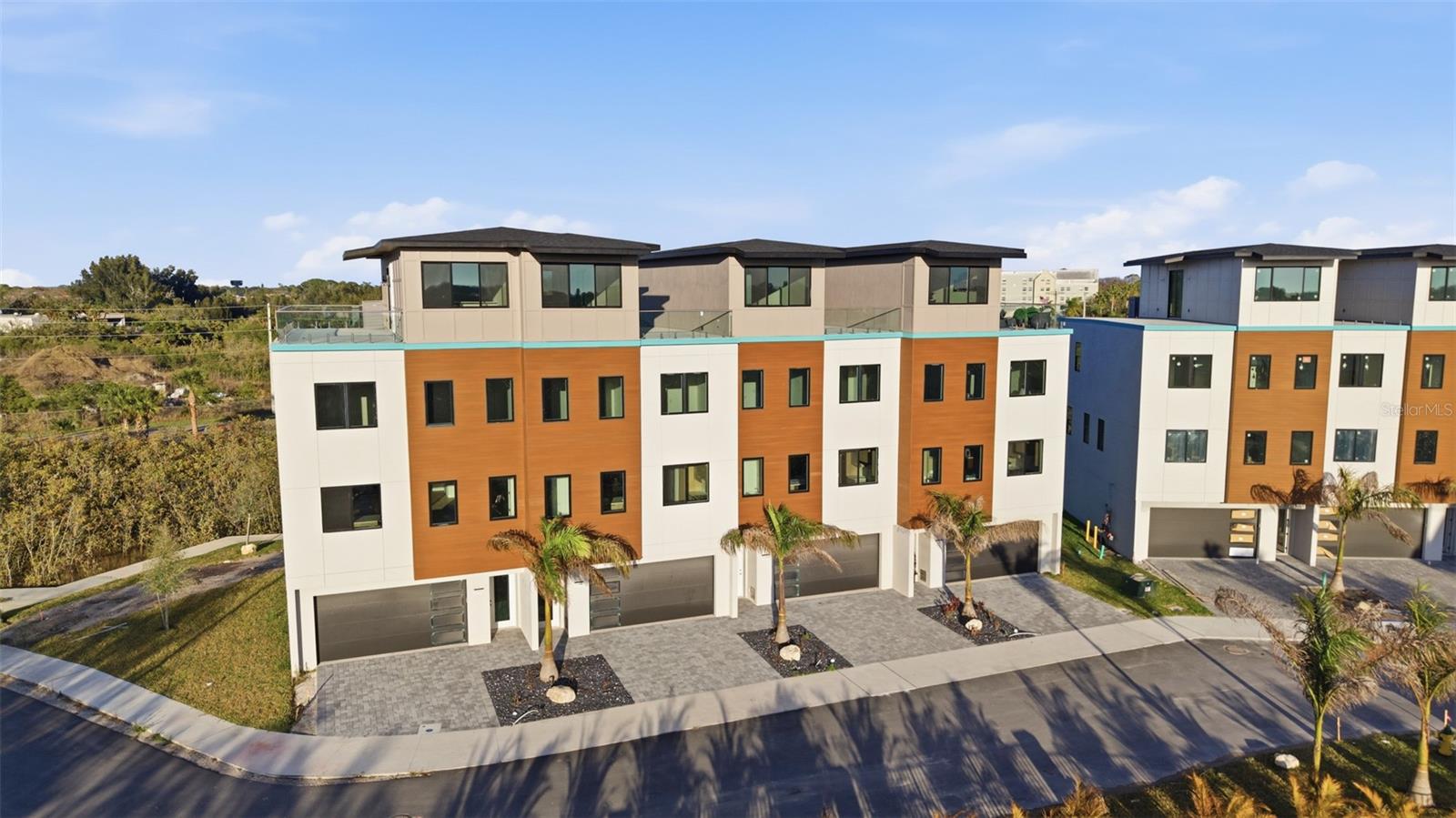 AQUA RESERVE TOWNHOMES - Residential