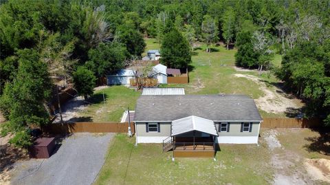 Photo of 136 Creekwood Run, Lakeland, FL 33809 (MLS # L4962264)