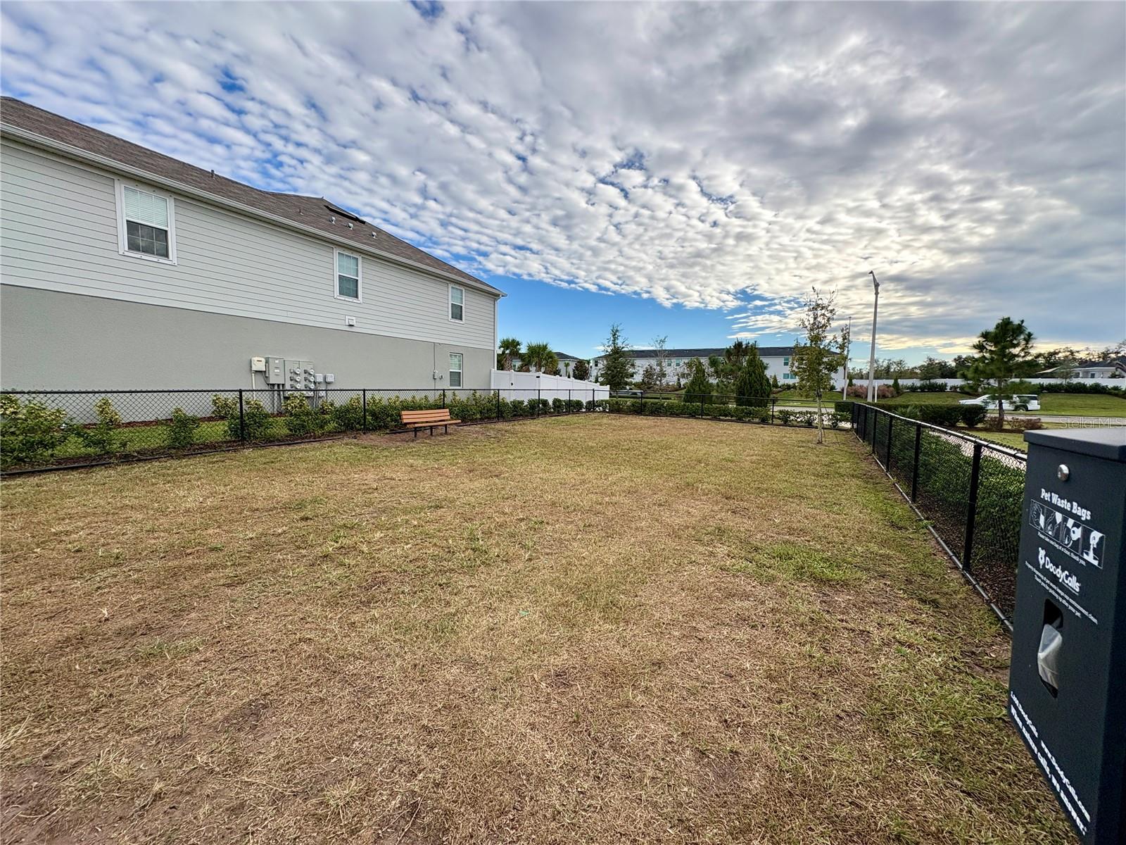 AVALON WOODS PH II - Residential Lease