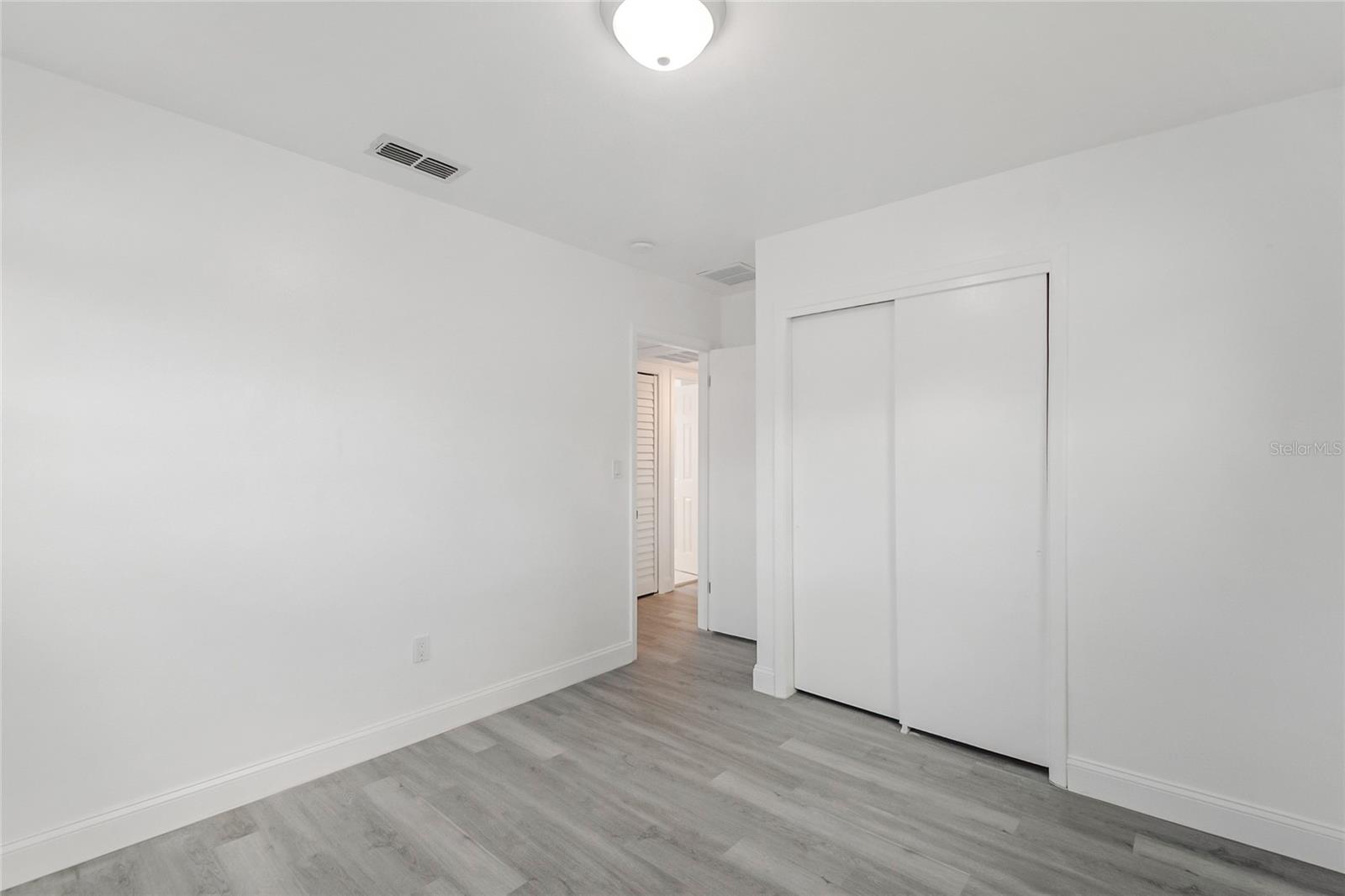 EDGEWOOD PARK - Residential