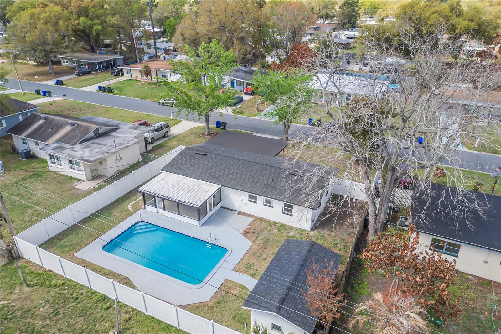 EDGEWOOD PARK - Residential