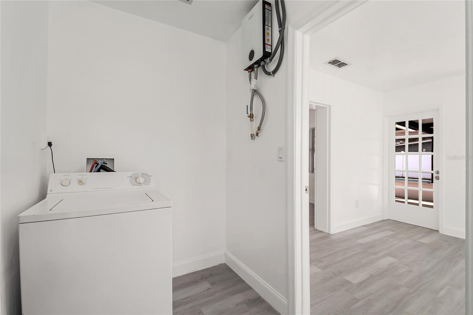 EDGEWOOD PARK - Residential